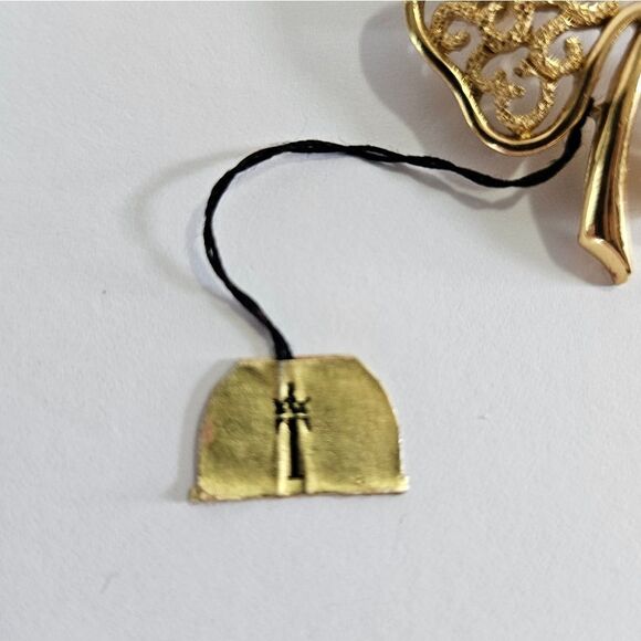 Vintage NWT Deadstock Crown Trifari Gold Filigree Four Leaf Clover Brooch Pin - Picture 2 of 7